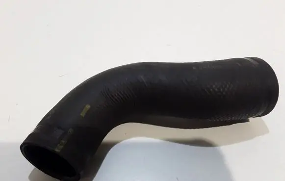 Toyota Avensis T270 Intercooler hose/pipe