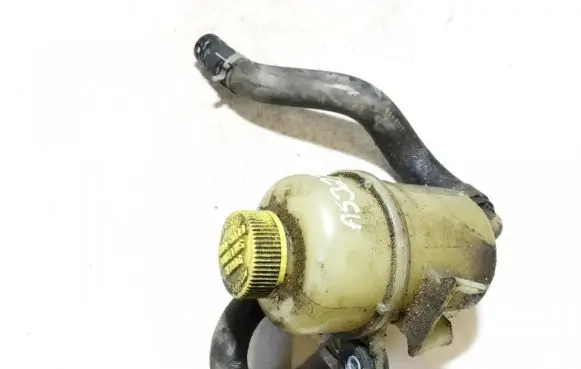 Mazda Premacy Power steering fluid tank/reservoir