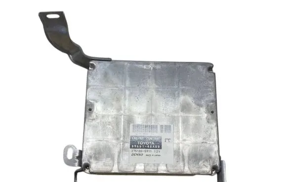Lexus RX 330 - 350 - 400H Engine control unit/module 8966148A00 2751005911