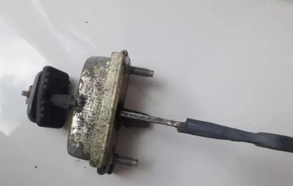 Mazda 626 Front door check strap stopper 