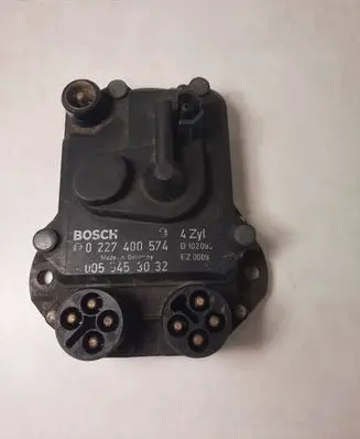 Mercedes-Benz E W124 Ignition amplifier control unit 0227400574 0055453032