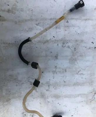 Renault Captur Fuel line pipe 164468215R