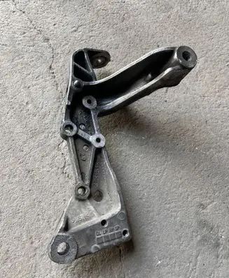 Audi A3 S3 8P Front lower control arm/wishbone 1K0199296E
