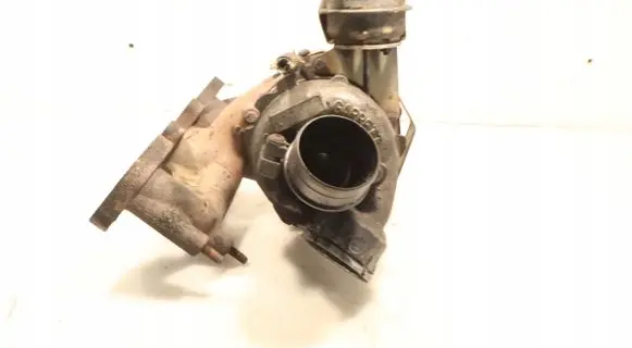 Volkswagen PASSAT B6 Turbo 03G253014K