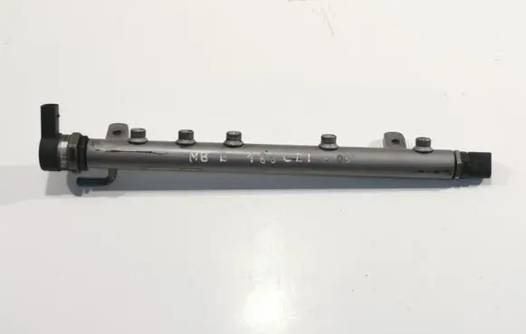 Mercedes-Benz B W245 Fuel main line pipe A6400702095 A6110780449