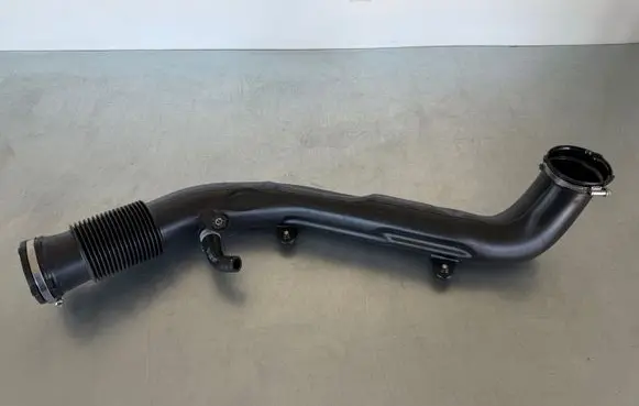 Volvo XC60 Turbo air intake inlet pipe/hose 31422063