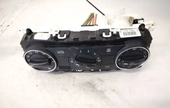 Mercedes-Benz A W169 Climate control unit a1698301985 69780014