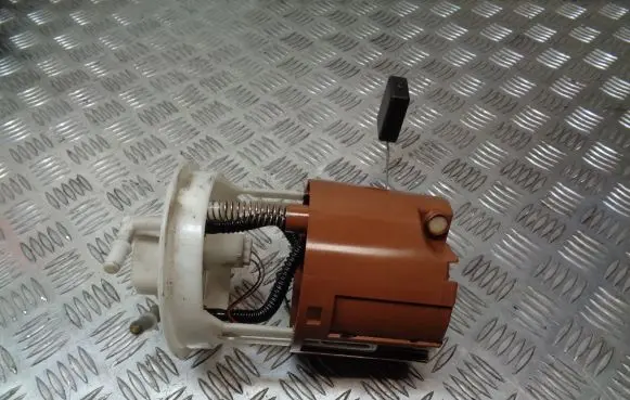 Mazda 6 Fuel level sensor 880552