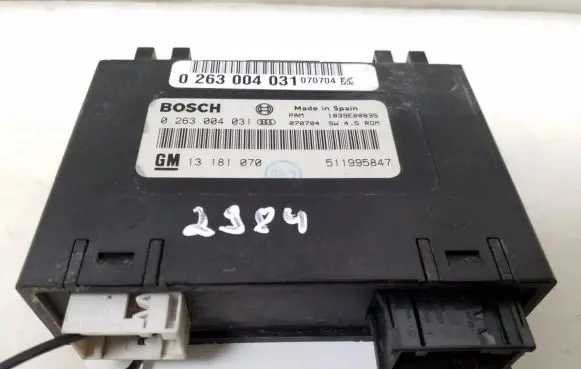 Opel Zafira B Parking PDC control unit/module 13181070