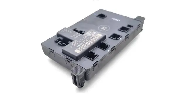 Mercedes-Benz C W203 Door control unit/module 2038201585
