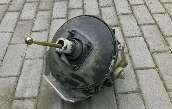 Seat Cordoba (6K) Brake booster 6K1614201