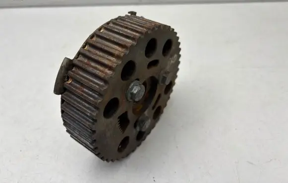 Volkswagen Golf V Camshaft pulley/ VANOS 03G109239B 038109111E