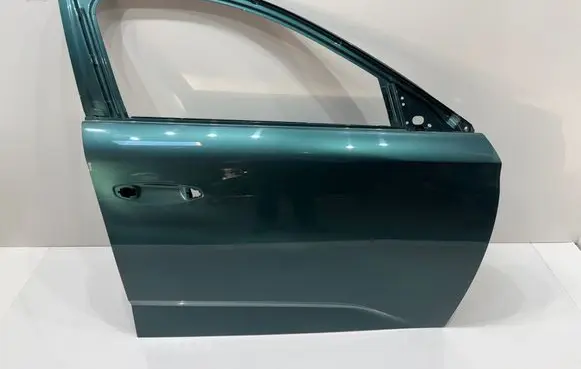 Peugeot 308 Front door 