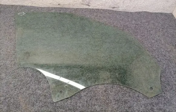 Land Rover Discovery 5 Front door window glass four-door LR082922