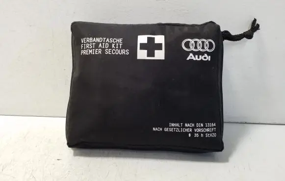 Audi e-tron First aid kit 8W0860282B