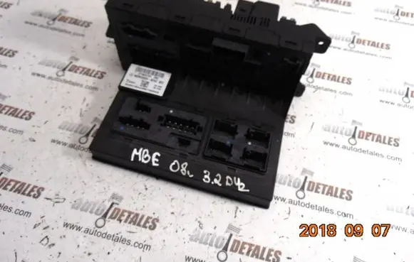 Mercedes-Benz E W211 SAM control unit A2115457301