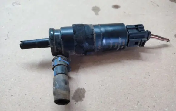 Windscreen/windshield washer pump