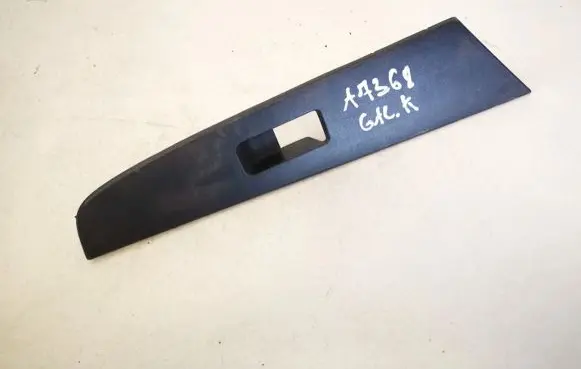 Mazda 3 I Front door window switch trim bp4k5581j