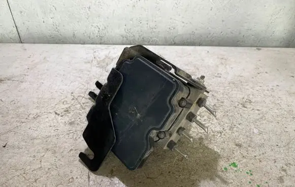 Dacia Sandero ABS Pump 476605492R 269633 28060901