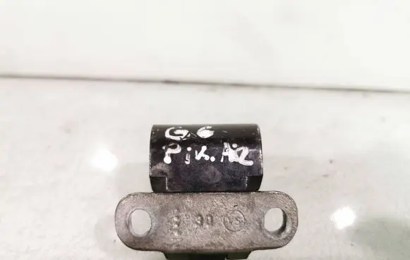 Volkswagen Golf VI Tailgate/trunk/boot hinge