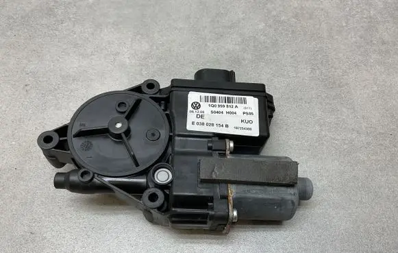 Volkswagen Eos Rear door window regulator motor 1Q0959812A