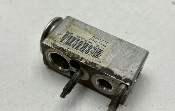 Peugeot 508 Air conditioning (A/C) expansion valve 670187T HFC134A 52361690