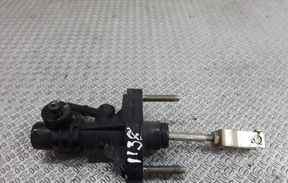 Toyota Yaris Clutch slave cylinder 