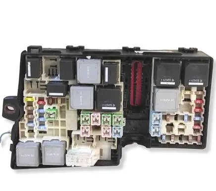 Ford Kuga II Fuse module E02345500 013613 AV6T14A067AD