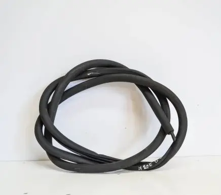Volkswagen Jetta V Rubber seal rear door 1K5867911