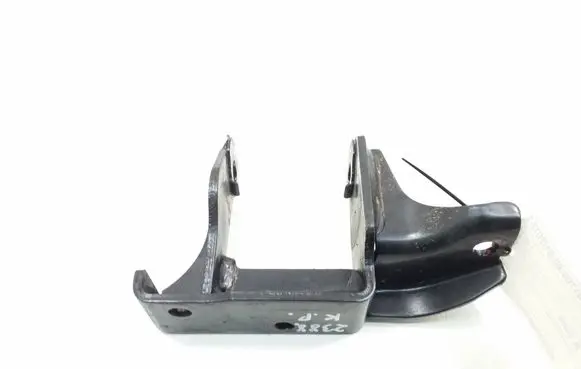Toyota Verso Engine mounting bracket 123250T150