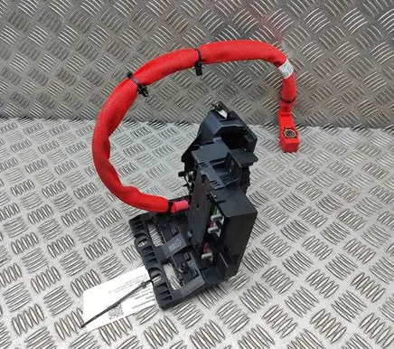 BMW X3 G01 Current control relay 6841701 6839821