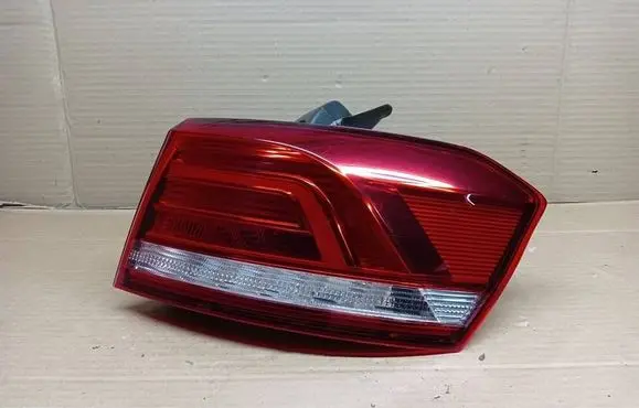 Volkswagen PASSAT B8 Rear/tail lights 3G9945312 195293