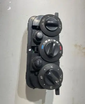 Mercedes-Benz Vaneo W414 Climate control unit A4144460228 014601