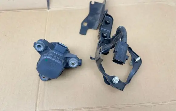 Toyota Prius (XW30) Electric auxiliary coolant/water pump G904047090