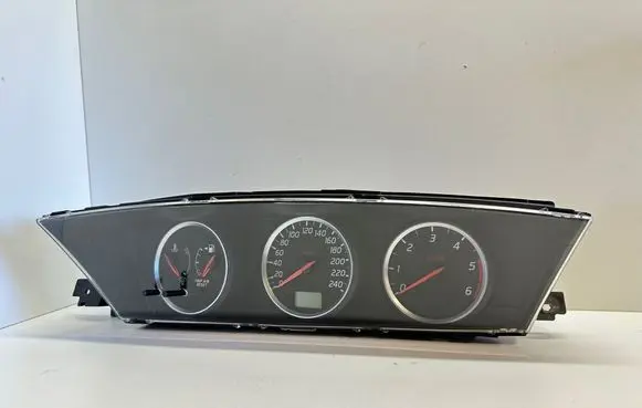 Nissan Primera Speedometer (instrument cluster) AV600