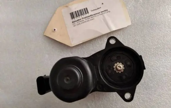 Mercedes-Benz S W222 Rear brake caliper 32351090C