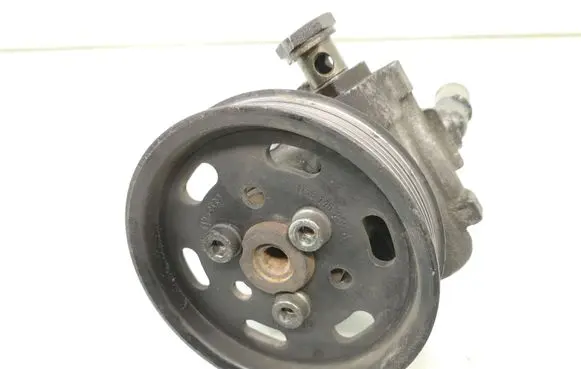 Audi A3 S3 8L Power steering pump 038145157 038145255A