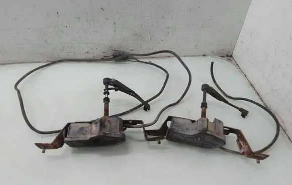 Volvo 940 Headlight wiper motor 