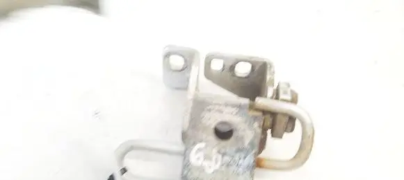 Volkswagen Jetta V Rear door lower hinge 