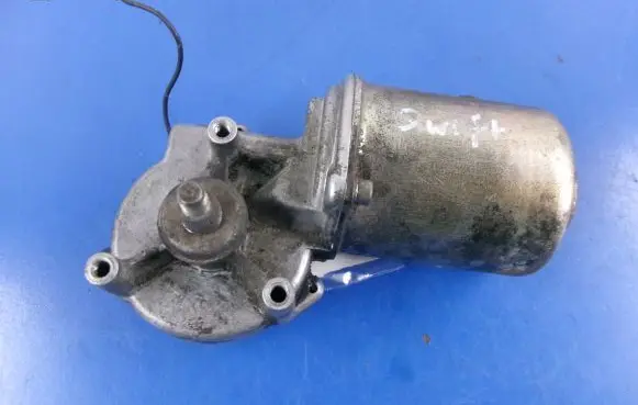 Suzuki Swift Cultus Front wiper linkage and motor