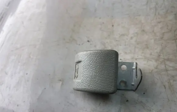 Engine bonnet (hood) release handle