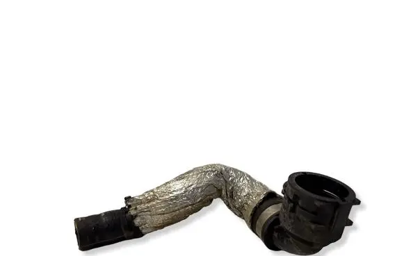 Volkswagen Touareg III Engine coolant pipe/hose 8E0122293