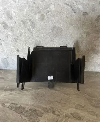 Volkswagen PASSAT B7 Battery box tray 3C0915336A