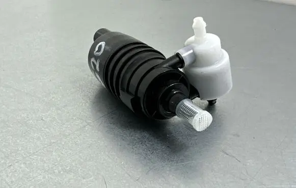 BMW 3 G20 G21 Windscreen/windshield washer pump 7388349 P221104