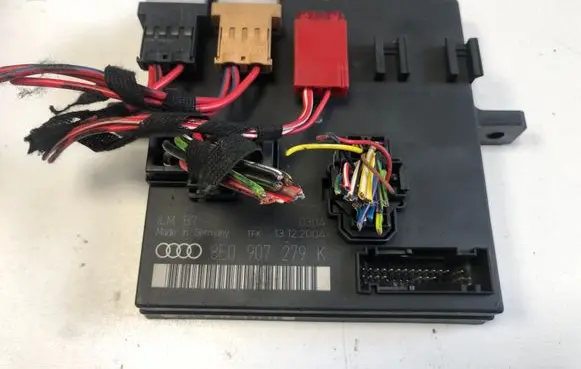 Audi A4 S4 B7 8E 8H Other control units/modules 8E0907279K