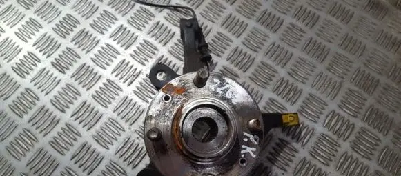 Hyundai i10 Front wheel hub
