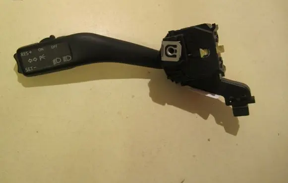 Skoda Octavia Mk2 (1Z) Indicator stalk 1K0953513A