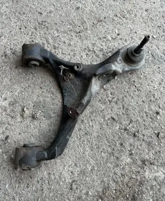 Land Rover Range Rover Sport L320 Front lower control arm/wishbone