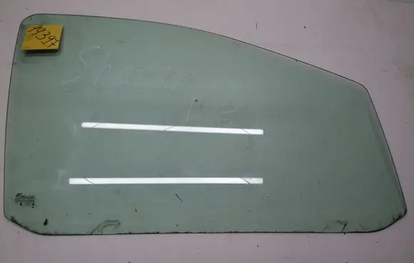 Seat Alhambra (Mk1) Front door window glass four-door