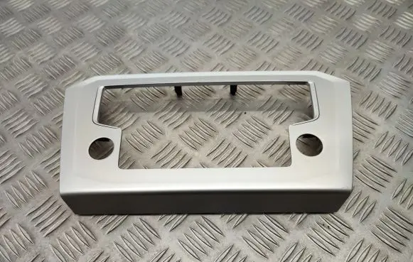 Radio/GPS head unit trim